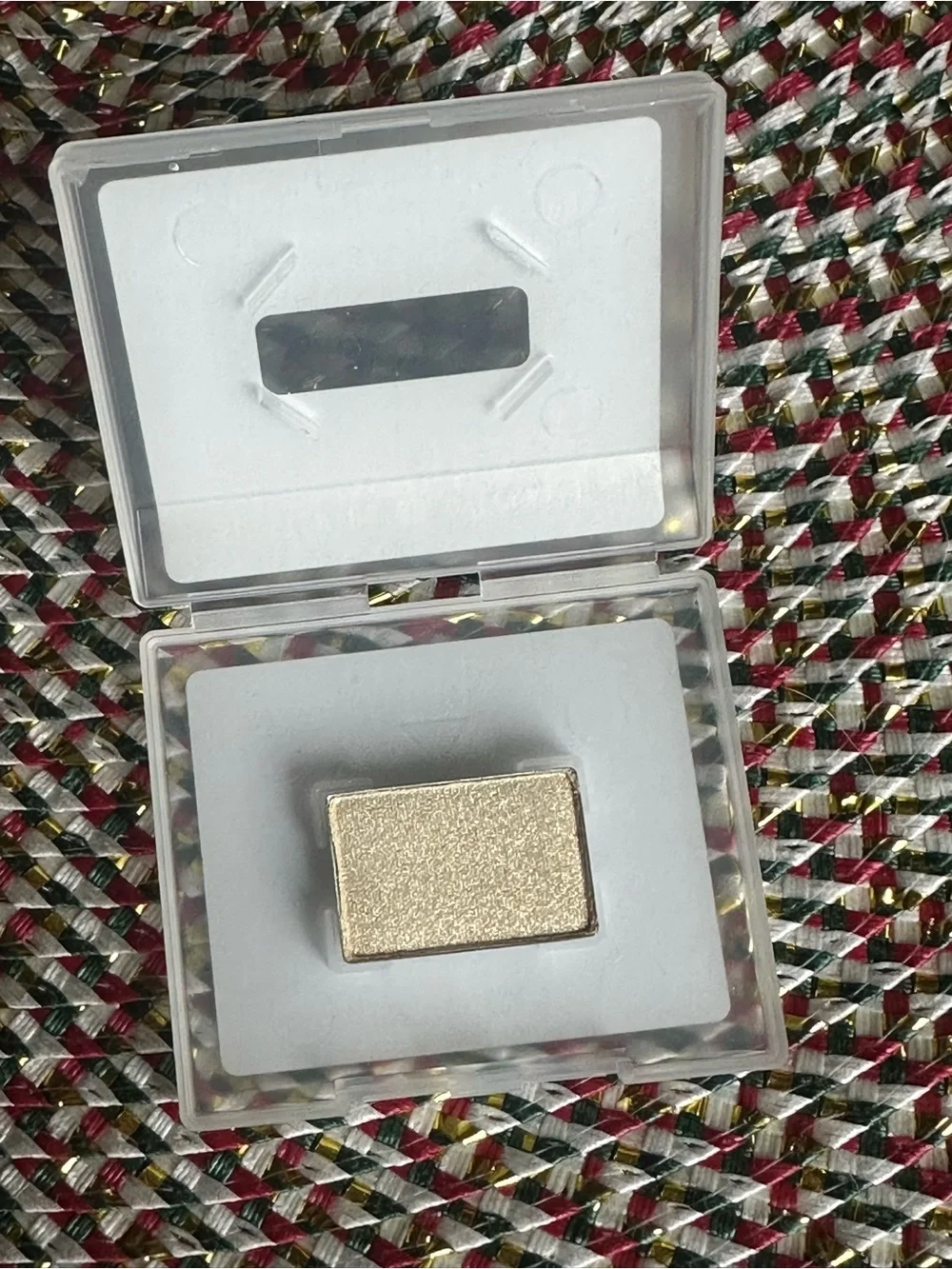Mary Kay Mineral Eye Color — Glistening Gold Shimmer Sparkle Shine,